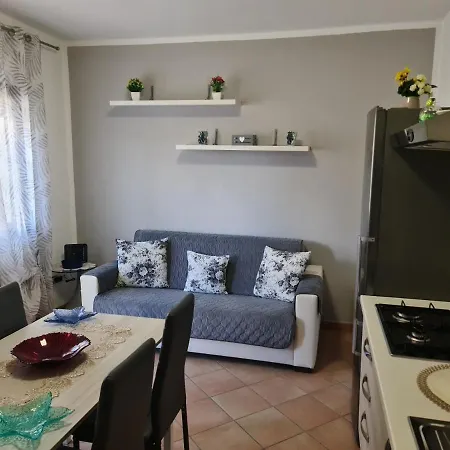 - A Due Passi Dal Lungomare E Centro Citta Daire